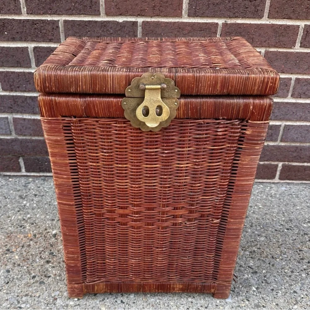 Natural Wicker Trunk or End Table Base 20H x 14W x 10.5D